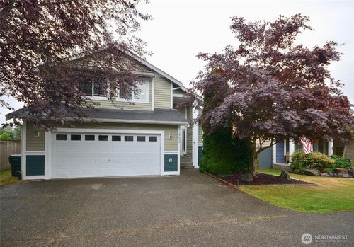 15437 104th Way Se, Yelm, WA, 98597-8767 | Card Image