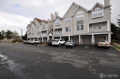 15 Prestwick Way, Edison, NJ, 08820-4686 | Card Image