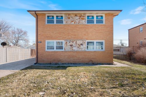 2w-7653 S Roberts Road, Bridgeview, IL, 60455 | Card Image