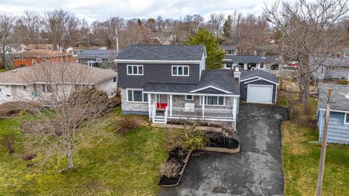 21 Summerville Drive, Sackville, NS, B4C2M8 | Card Image