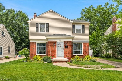 1695 Wiltshire Rd, Akron, OH, 44313-6151 | Card Image