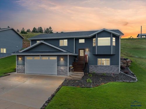 2639 Meadows Dr, Sturgis, SD, 57785-1701 | Card Image