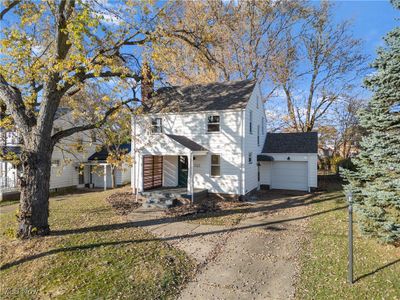 1123 29th Street Ne, House other with 3 bedrooms, 2 bathrooms and null parking in Canton OH | Image 1