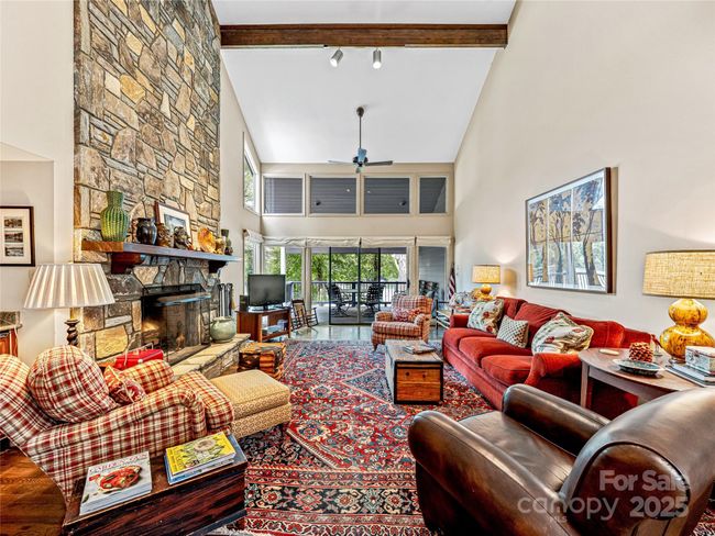 66 Country Club Village Drive, Condo with 3 bedrooms, 3 bathrooms and null parking in Lake Toxaway NC | Image 4