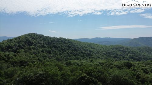 38 May Apple Trl, Newland, NC, 28657-9778 | Card Image