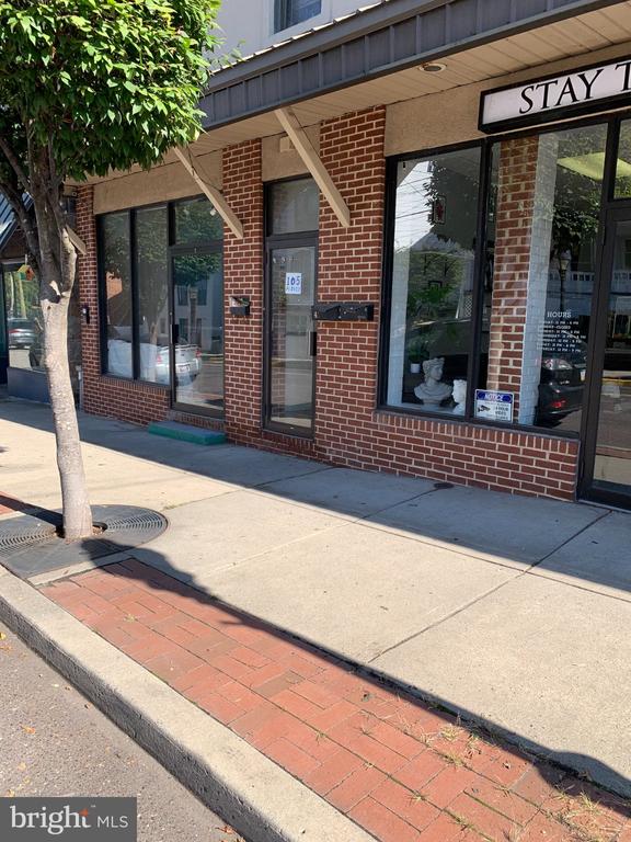 Commercial Lease in SPRING CITY