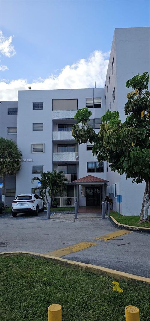 114-8145 Nw 7th St, Miami, FL, 33126-4078 | Card Image