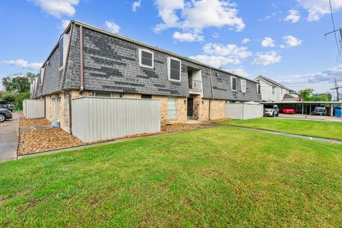 2290 Long St, Beaumont, TX, 77701-1017 | Card Image