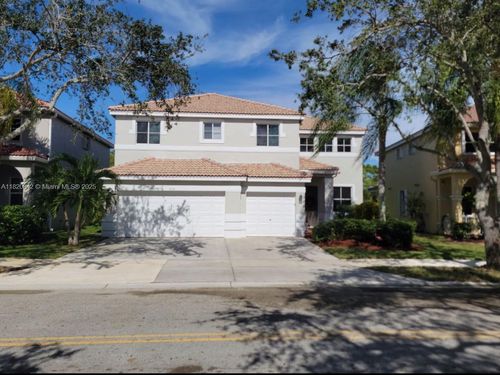 3802-3802 Falcon Ridge Cir, Weston, FL, 33331-5017 | Card Image