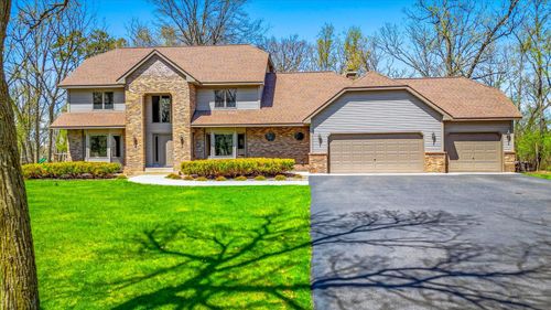 356 Audubon Ln, Hudson, WI, 54016-7411 | Card Image