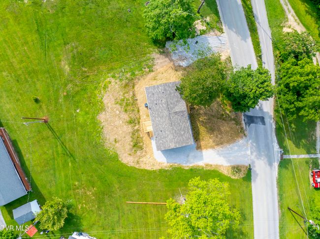 1826 Loop Rd, House other with 3 bedrooms, 2 bathrooms and null parking in La Follette TN | Image 35