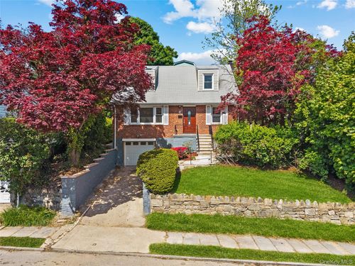 45 AKA 47 Portland Place, Yonkers, NY, 10703 | Card Image