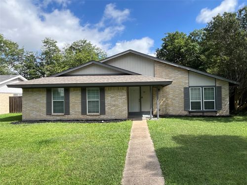 10 Merrie Cir, Richardson, TX, 75081-2524 | Card Image