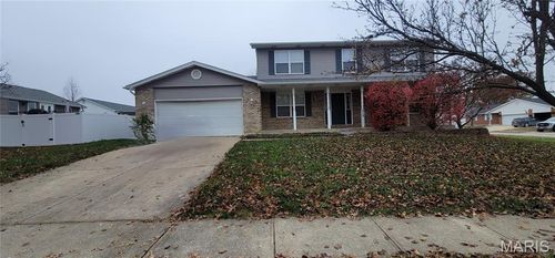 915 Hunter Chaise Dr, Wentzville, MO, 63385-2749 | Card Image
