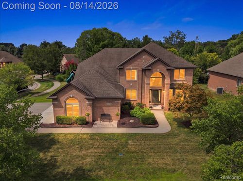 55513 Caesars Dr, Shelby Township, MI, 48315-6630 | Card Image