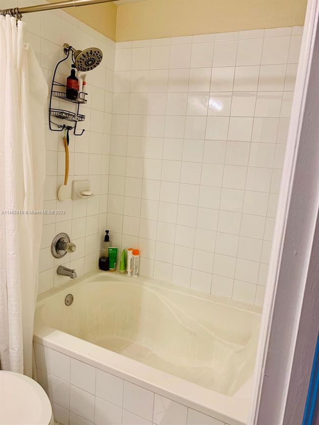 APT-219 - 8970 W Flagler St, Condo with 3 bedrooms, 3 bathrooms and null parking in Miami FL | Image 14
