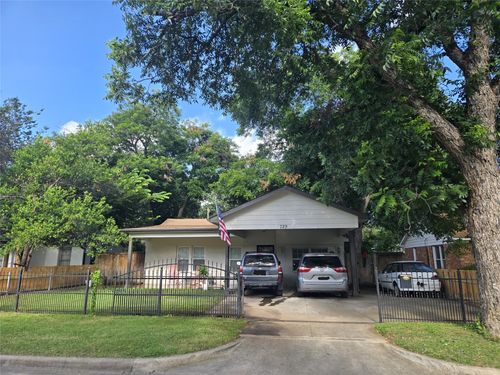 729 Lynda Dr, River Oaks, TX, 76114-3208 | Card Image