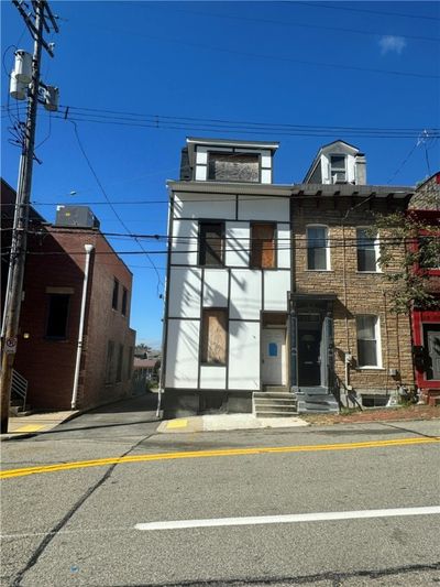 1311 Sandusky St, House other with 4 bedrooms, 3 bathrooms and 1 parking in Central North Side PA | Image 2