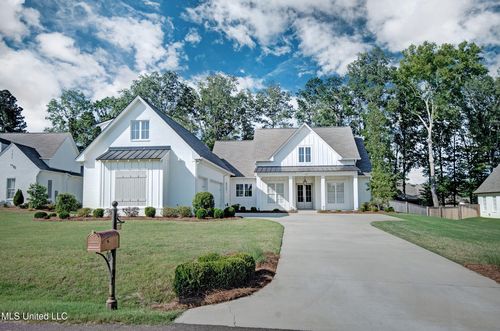 251 Westlake Cir, Madison, MS, 39110-1806 | Card Image