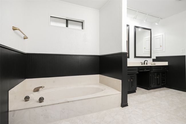2562 Primrose Dr, House other with 3 bedrooms, 3 bathrooms and null parking in Richardson TX | Image 21