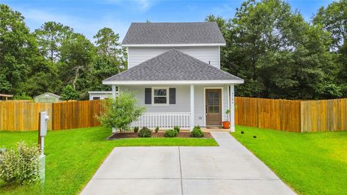9706 Marie Village Dr, Conroe, TX, 77306 | Card Image