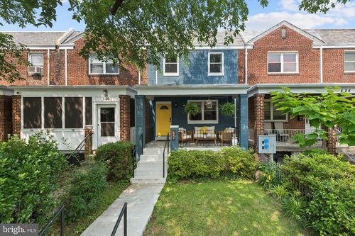 422 19th St Ne, WASHINGTON, DC, 20002-4702 | Card Image