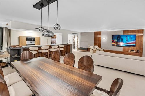apt-431-16485 Collins Ave, Sunny Isles Beach, FL, 33160-4547 | Card Image