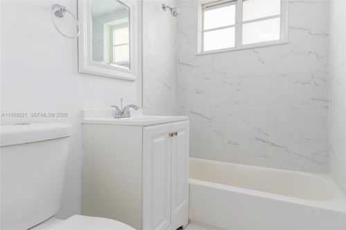 apt-4-6913 Rue Vendome, Miami Beach, FL, 33141-2956 | Card Image