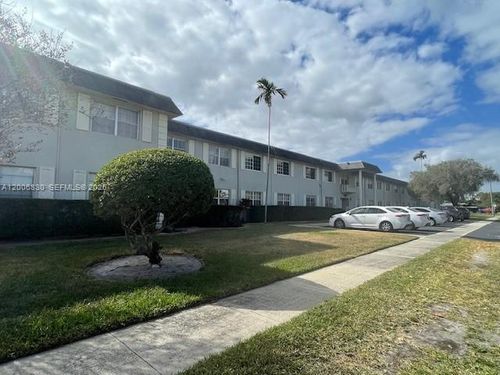 101w-1560 Mckinley St, Hollywood, FL, 33020-3203 | Card Image