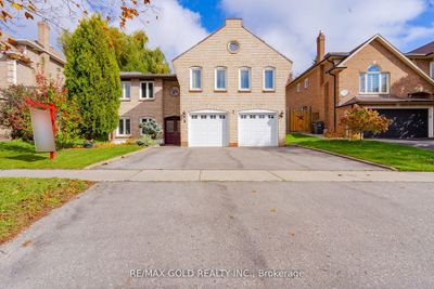 5 Hacienda Crt, House other with 5 bedrooms, 3 bathrooms and 5 parking in Brampton ON | Image 1