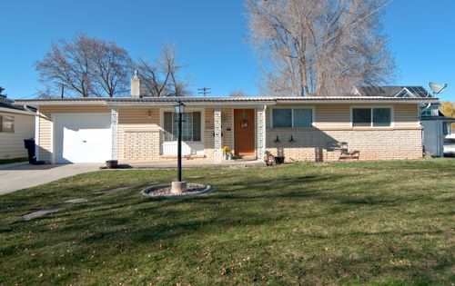 211 E 1st N, Preston, ID, 83263-1331 | Card Image