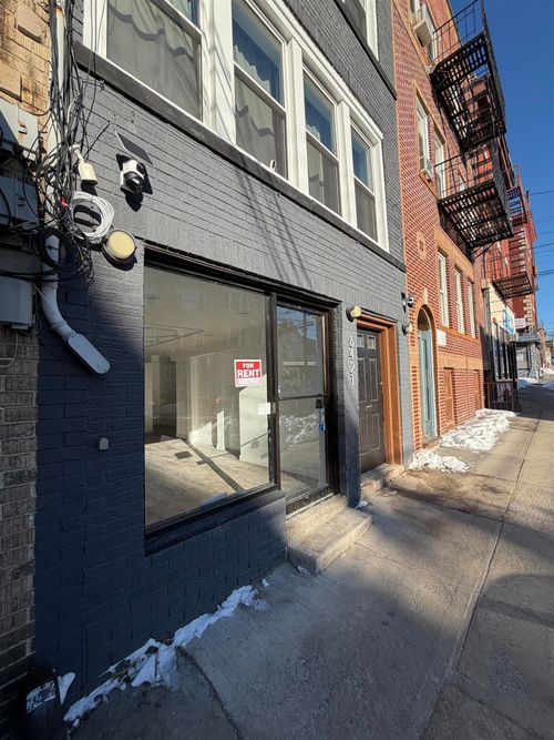 6421 Hudson Ave, West New York, NJ, 07093-8806 | Card Image