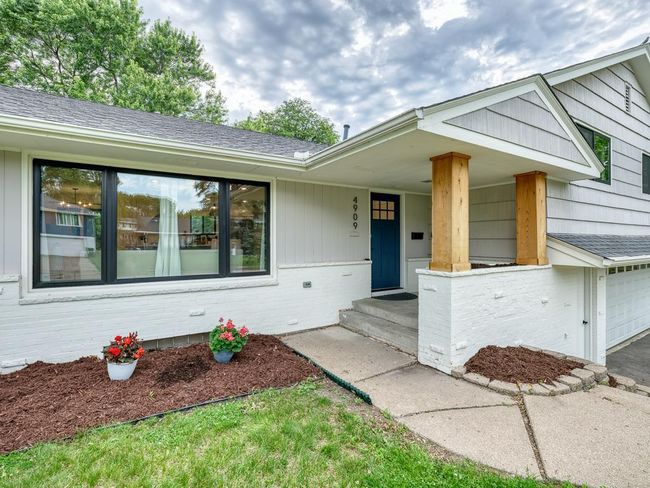 4 - Exterior Front Entry.jpg | Image 4