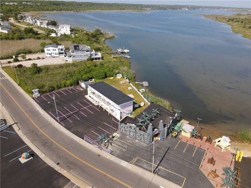 19 Winnapaug Rd, Westerly, RI, 02891-3505 | Card Image