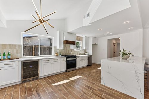1111 Spearson Ln, Austin, TX, 78745-3781 | Card Image