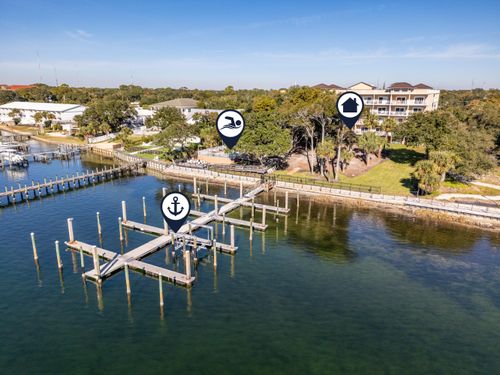 unit-105-113 Brooks St Se, Fort Walton Beach, FL, 32548-2832 | Card Image