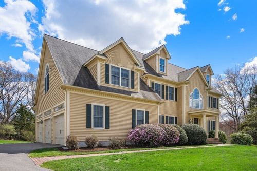 41 York Rd, Wayland, MA, 01778-1012 | Card Image