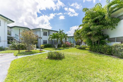 apt-206-18706 Ne 18th Ave, Miami, FL, 33179-4261 | Card Image