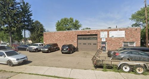 2615 Harrisburg Rd Ne, Canton, OH, 44705-2143 | Card Image