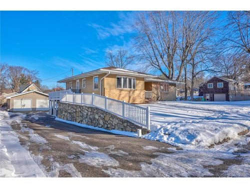 821 Elm St, Hudson, WI, 54016-1758 | Card Image