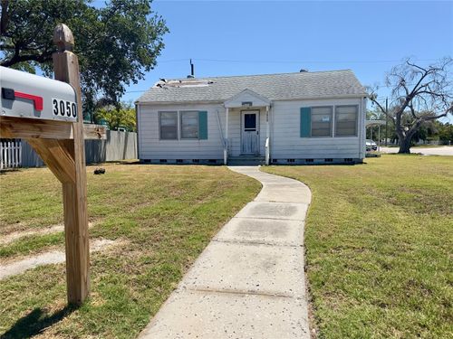 3050 Dupont Street S, GULFPORT, FL, 33707 | Card Image
