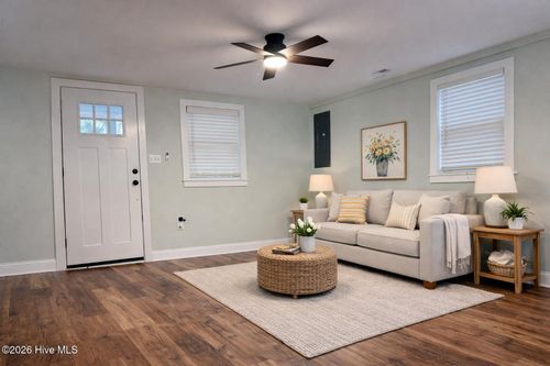 211 Doctor M.L.K. Jr Avenue, Edenton, NC, 27932 | Card Image