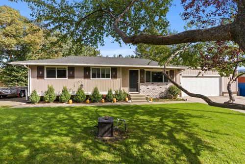 3914 N Murray Dr, Otis Orchards, WA, 99027-9724 | Card Image