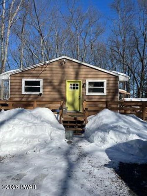 29 Holland Rd, Hawley, PA, 18428-4602 | Card Image