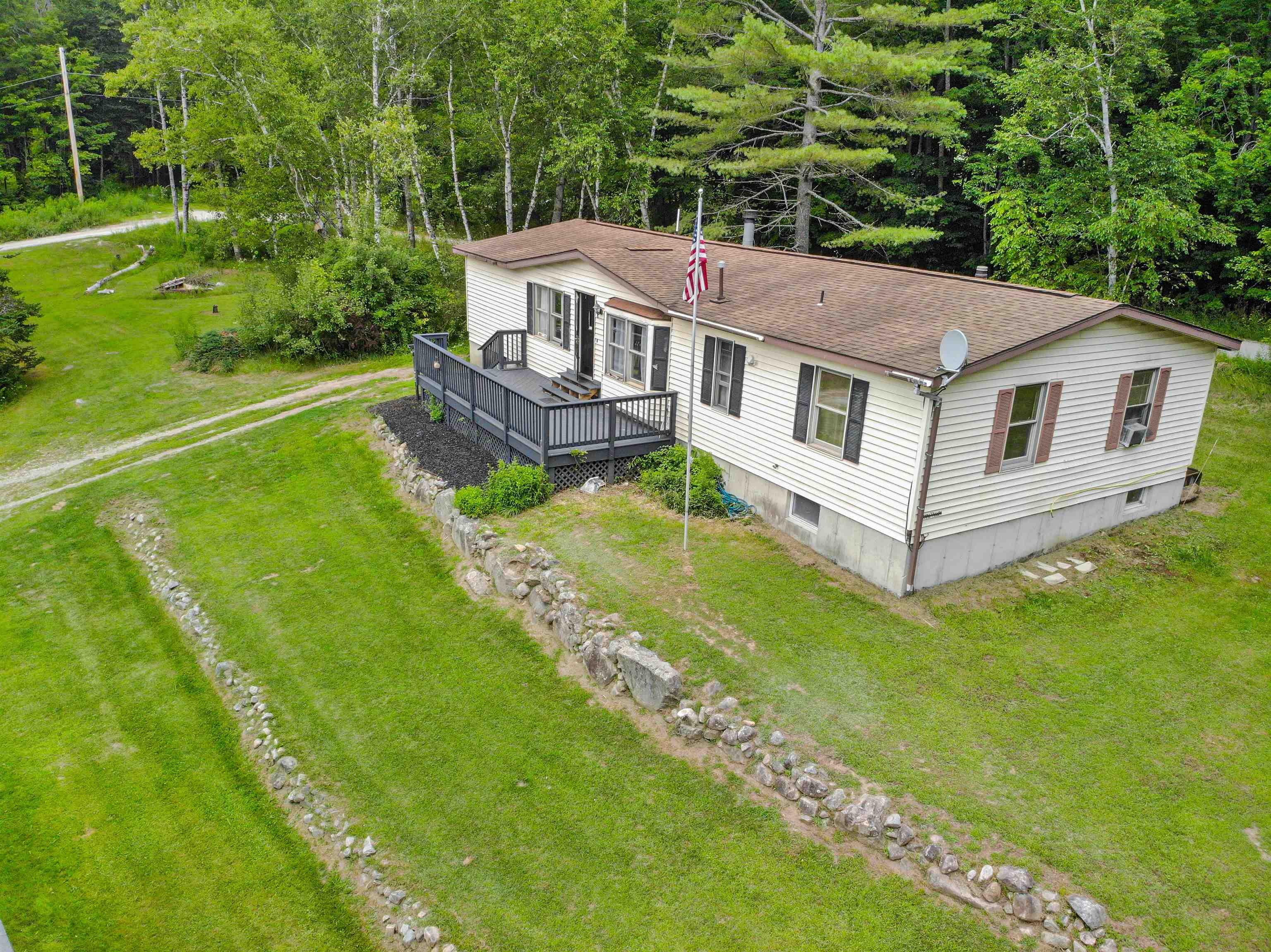 Markwell Ln, Mount Holly, VT 05758