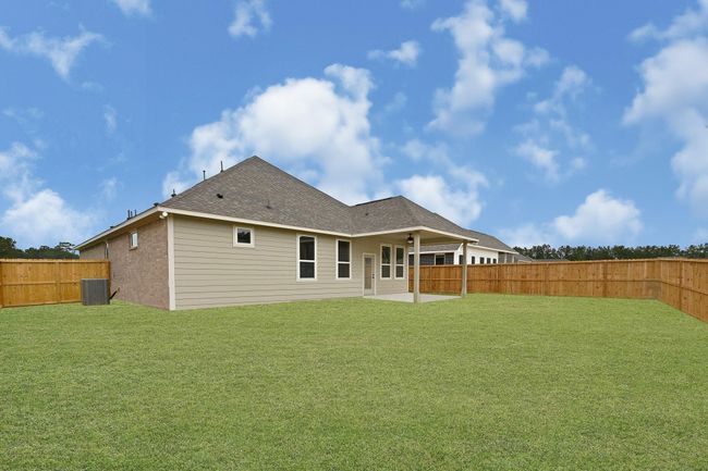 201 Big Spring Dr, House other with 5 bedrooms, 3 bathrooms and 2 parking in Anahuac TX | Image 5