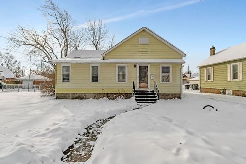 145 W Maple St, Coal City, IL, 60416-1731 | Card Image