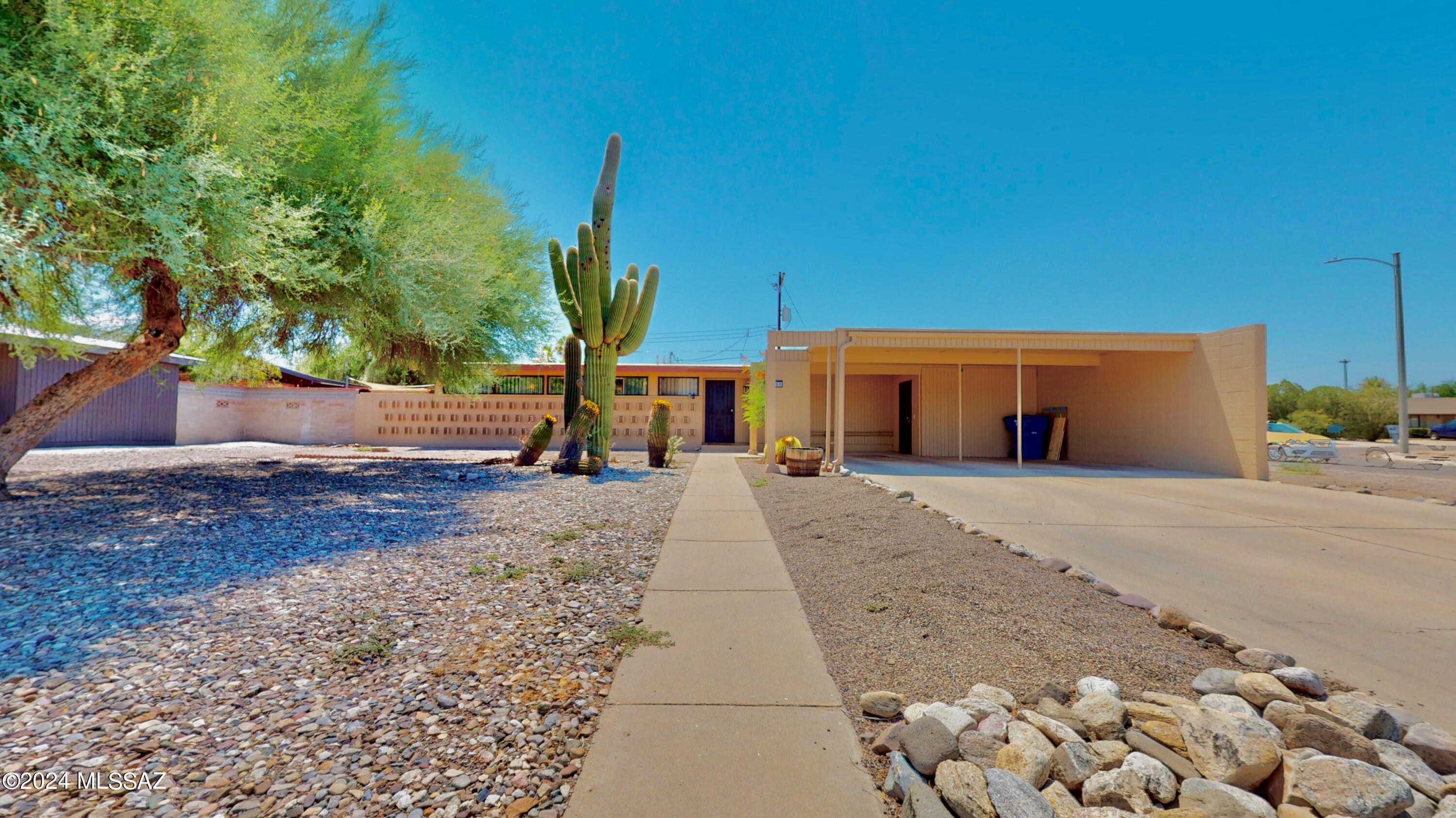 New Hampshire Dr, Tucson, AZ 85710