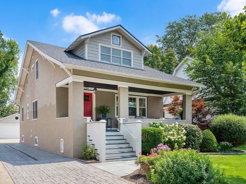 239 9th Ave, La Grange, IL, 60525-6419 | Card Image