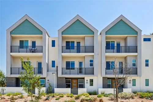 275 Sash, Irvine, CA, 92618-1463 | Card Image
